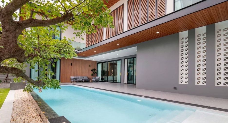 For sale 5 bedrooms house in East Pattaya, Pattaya