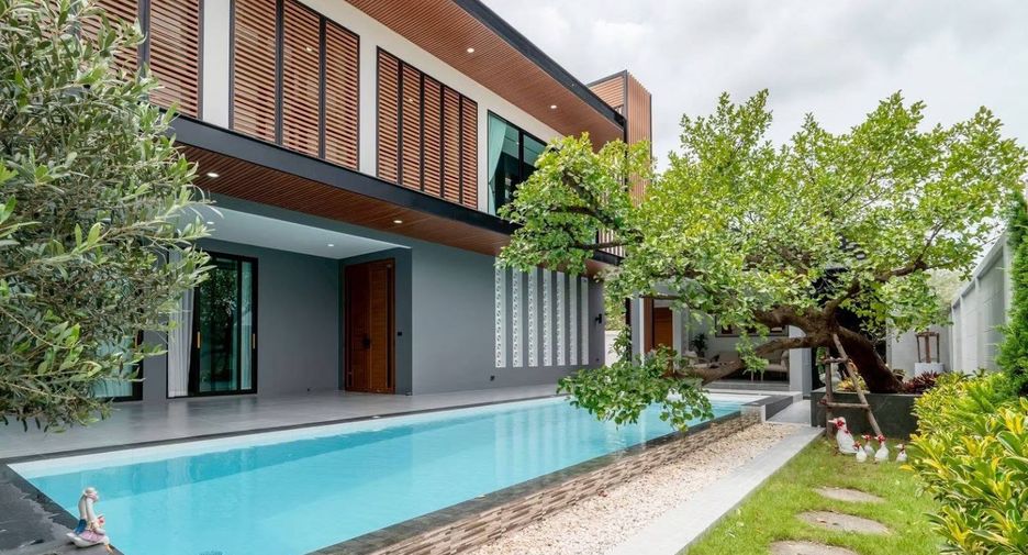 For sale 5 bedrooms house in East Pattaya, Pattaya