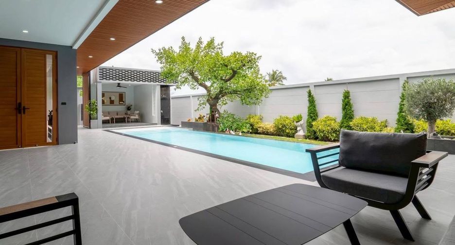 For sale 5 bedrooms house in East Pattaya, Pattaya