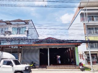 For sale 3 bedrooms house in Si Racha, Chonburi