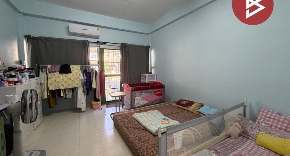 Reihenhaus zum Kauf mit 3 Zimmer in Thung Khru, Bangkok