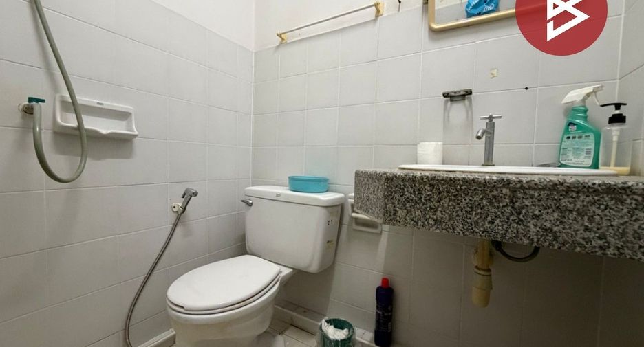 Reihenhaus zum Kauf mit 3 Zimmer in Thung Khru, Bangkok
