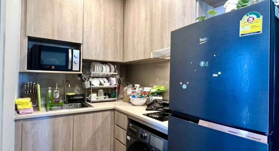 For sale 1 bed condo in Khlong Toei, Bangkok