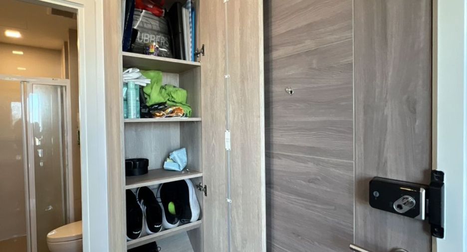 For sale 1 bed condo in Khlong Toei, Bangkok