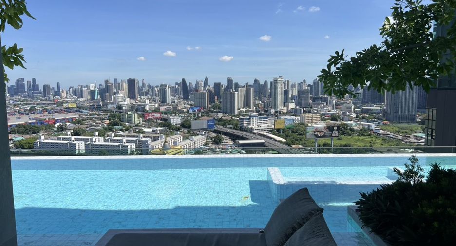 For sale 1 bed condo in Khlong Toei, Bangkok