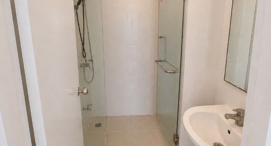 Продажа 2 спальни кондо в Банг На, Бангкок