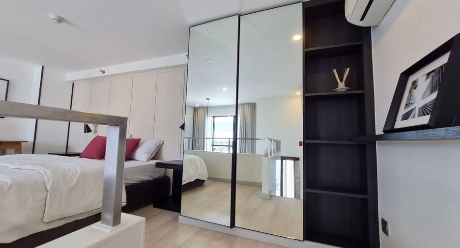 Condo en alquiler de 1 habitaciones en Sathon, Bangkok