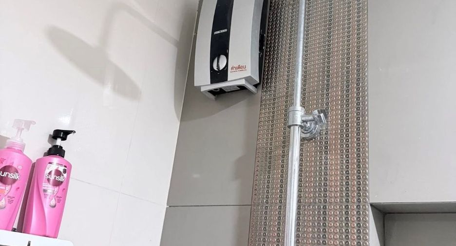 For rent 2 bedrooms condo in Sathon, Bangkok