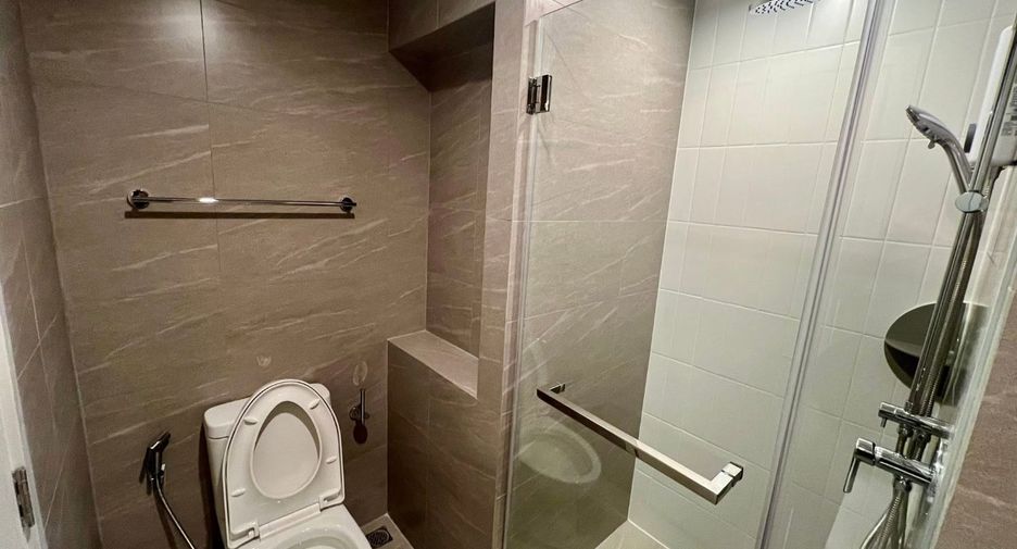For rent 1 bed condo in Khlong San, Bangkok