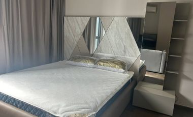 À louer et à vendre 1 chambre condo à Pathum Wan, Bangkok