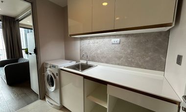 À louer et à vendre 1 chambre condo à Pathum Wan, Bangkok