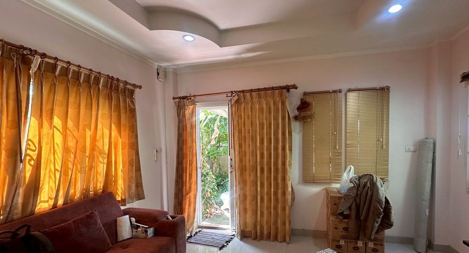 Casa en venta de 3 habitaciones en Pluak Daeng, Rayong