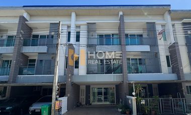 For sale 3 bedrooms townhouse in Prawet, Bangkok