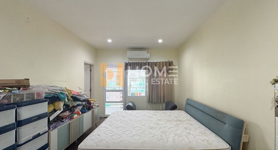 For sale 3 bedrooms townhouse in Prawet, Bangkok