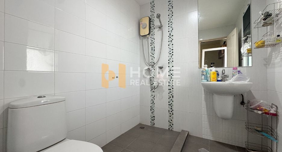 For sale 3 bedrooms townhouse in Prawet, Bangkok