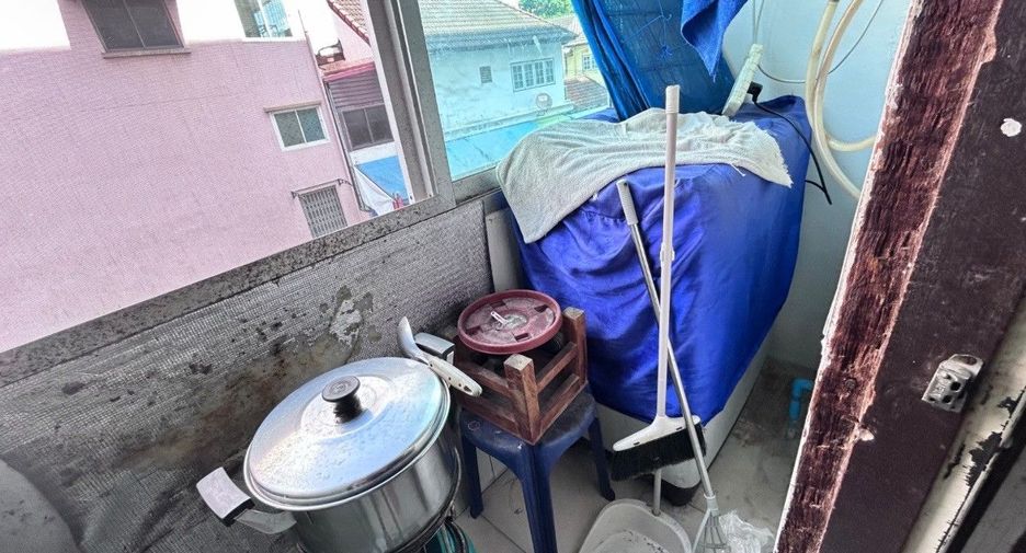 For sale 1 bed condo in Mueang Samut Prakan, Samut Prakan