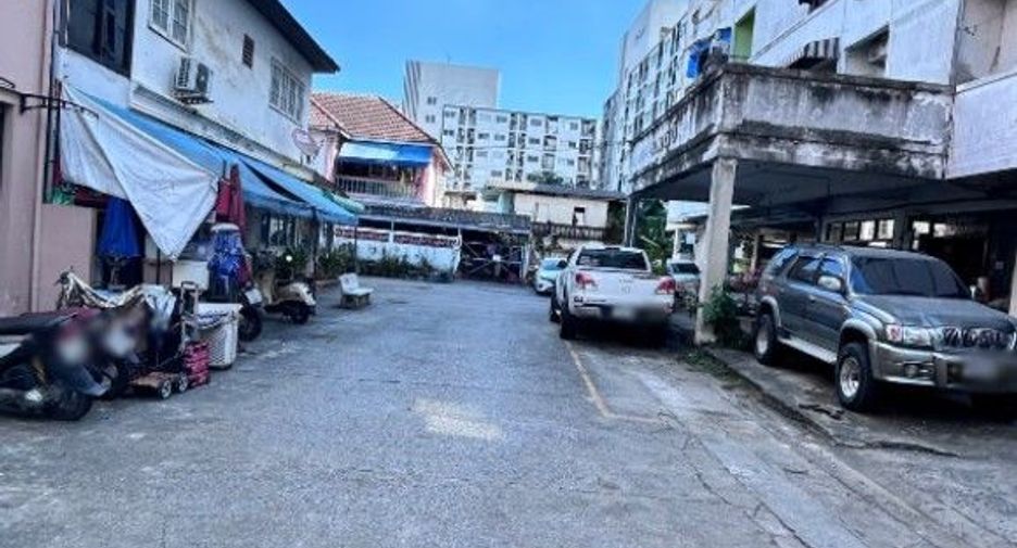 For sale 1 bed condo in Mueang Samut Prakan, Samut Prakan