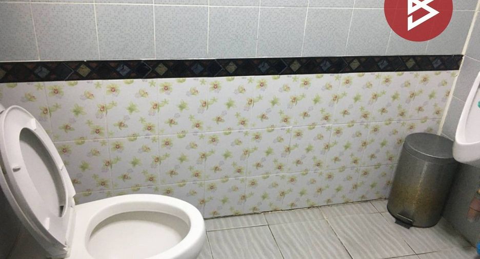 Продажа 4 спальни торговое помещение в Дин Даенг, Бангкок