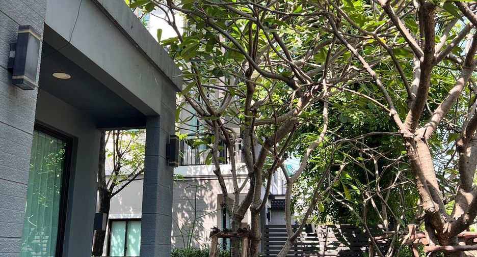 For sale 3 bedrooms house in Suan Luang, Bangkok