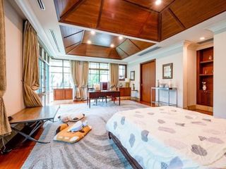 出租 5 卧室 独立屋 在 Watthana, 曼谷