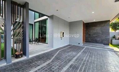 For rent and for sale 4 bedrooms house in Suan Luang, Bangkok