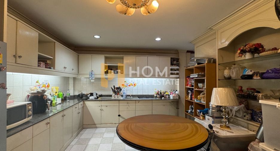 Haus zum Kauf mit 7 Zimmer in Prawet, Bangkok
