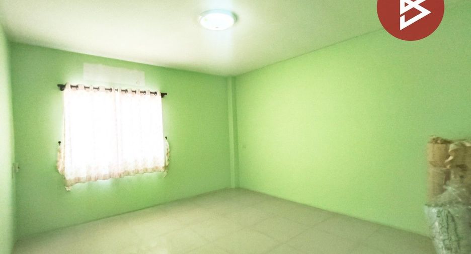 For sale 2 ベッドルーム townhouse in Mueang Chon Buri, Chonburi