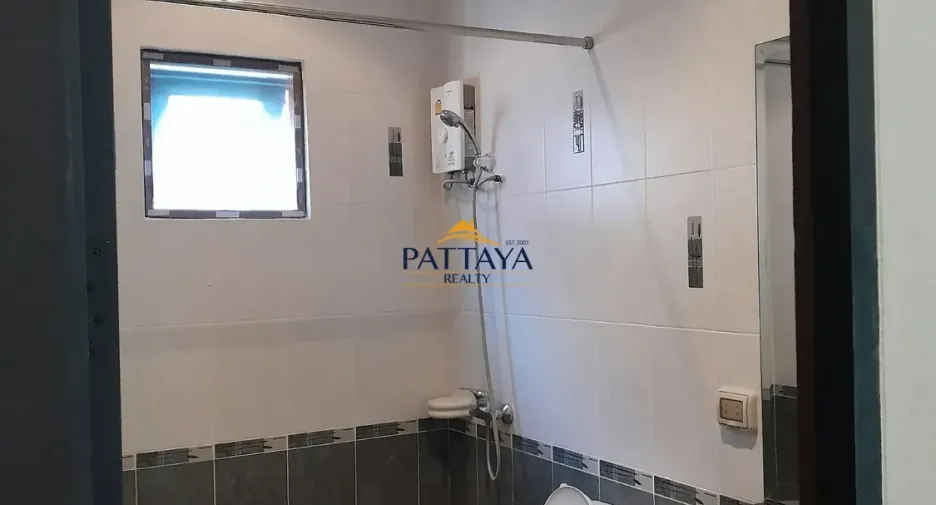 Аренда и продажа 3 спальни дом в Пратумнак, Паттайя
