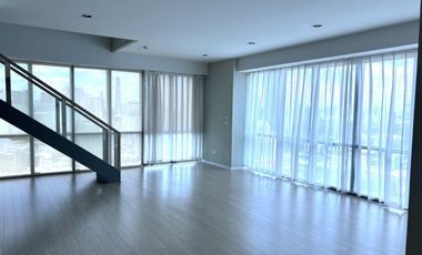 For rent 2 ベッドルーム condo in Watthana, Bangkok