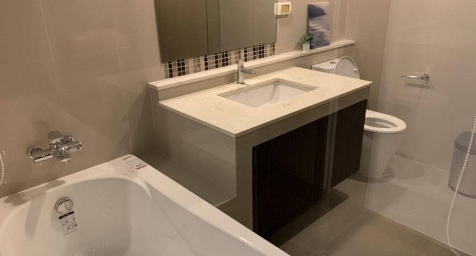 For rent 2 bedrooms condo in Watthana, Bangkok