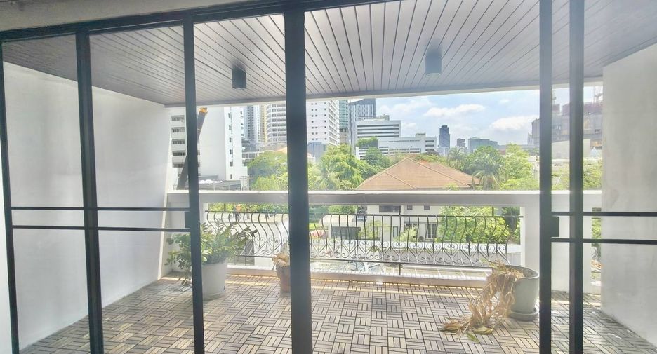 ขาย 3 ห้องนอน คอนโด ใน คลองเตย, กรุงเทพฯ