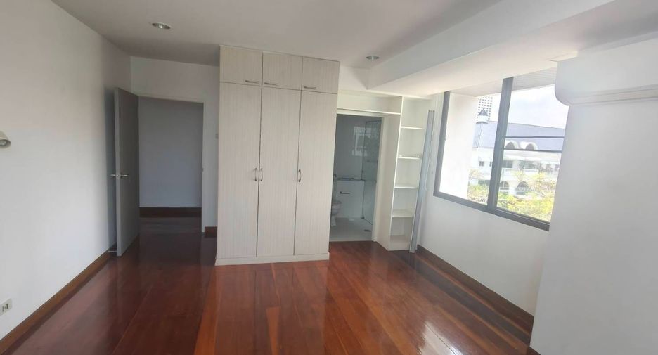 ขาย 3 ห้องนอน คอนโด ใน คลองเตย, กรุงเทพฯ