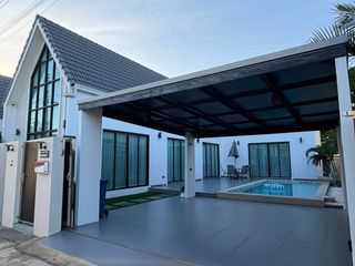 À louer 3 chambres condo à Bang Lamung, Chonburi
