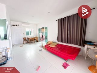 For sale 4 bedrooms townhouse in Bang Khae, Bangkok