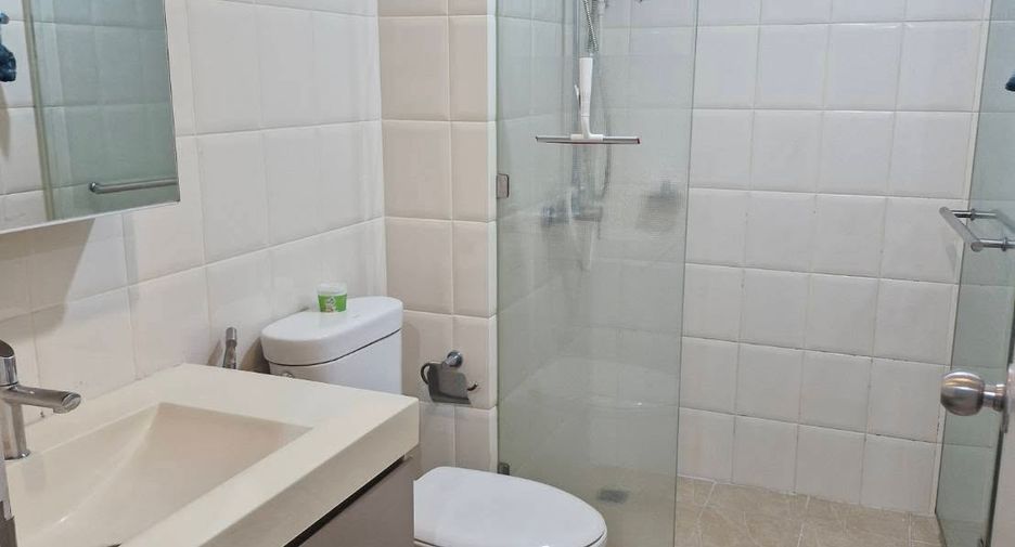 For rent 1 bed condo in Phra Khanong, Bangkok