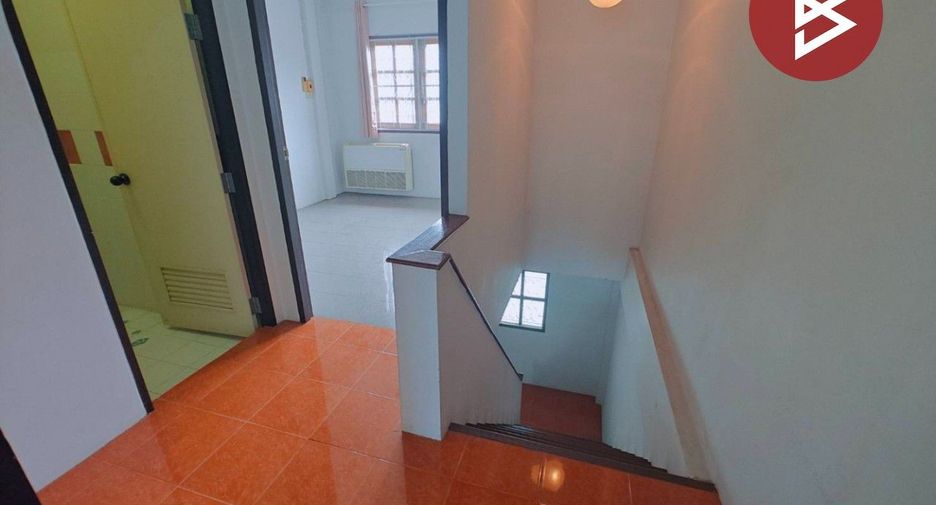 Reihenhaus zum Kauf mit 3 Zimmer in Thung Khru, Bangkok