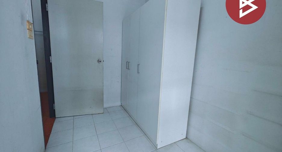 Reihenhaus zum Kauf mit 3 Zimmer in Thung Khru, Bangkok