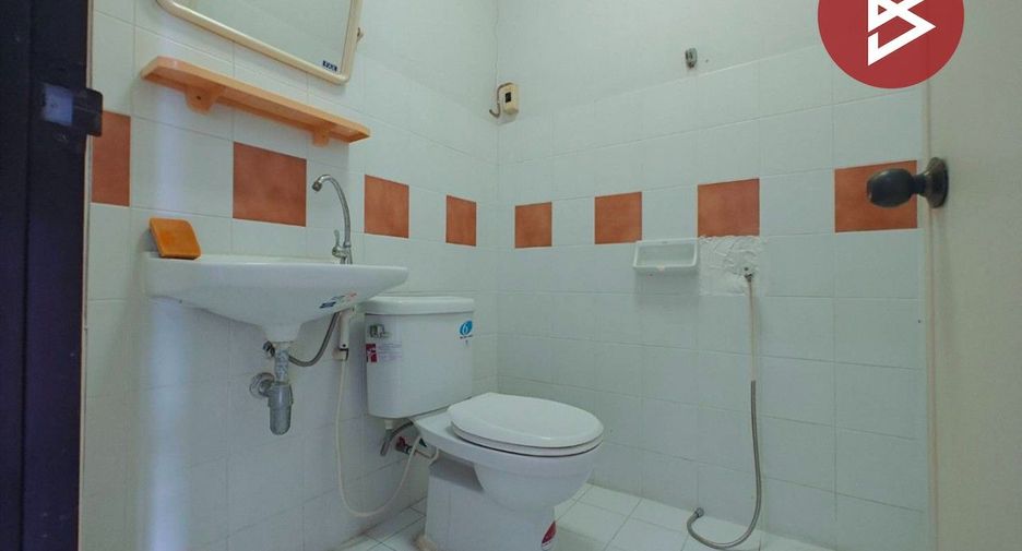 Reihenhaus zum Kauf mit 3 Zimmer in Thung Khru, Bangkok