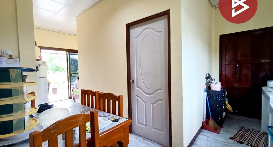 For sale 3 bedrooms house in Mueang Samut Songkhram, Samut Songkhram