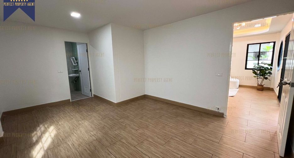Продажа 4 спальни дом в Буенг Кум, Бангкок