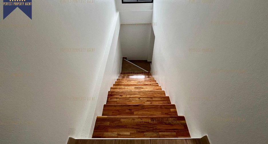 Продажа 4 спальни дом в Буенг Кум, Бангкок