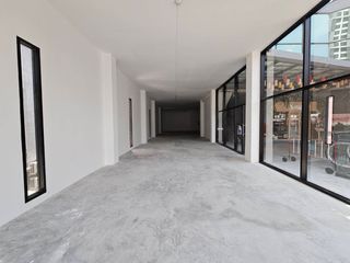 出租 商业空间 在 Khlong Toei, 曼谷
