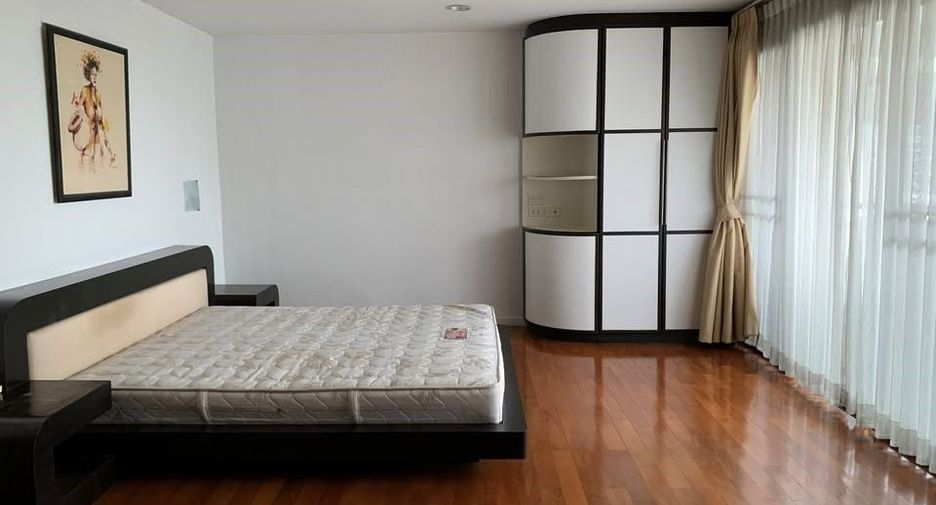 ให้เช่า 3 ห้องนอน คอนโด ใน วัฒนา, กรุงเทพฯ