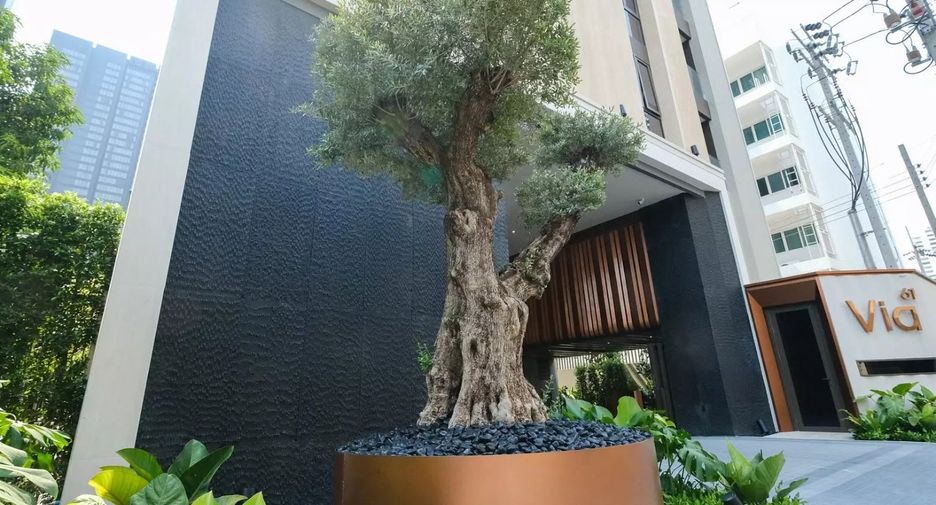 For rent 1 bed condo in Khlong Toei, Bangkok