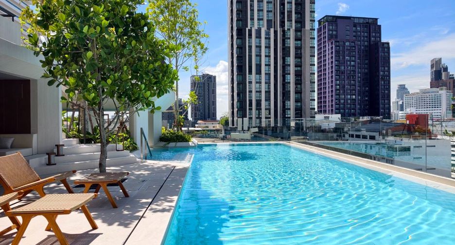 For rent 1 bed condo in Khlong Toei, Bangkok