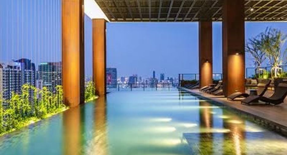 For rent 2 bedrooms condo in Watthana, Bangkok