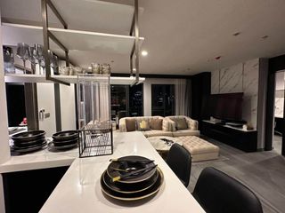 Condo en venta de 2 habitaciones en Huai Khwang, Bangkok