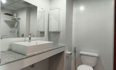 À vendre studio condo à Pratumnak, Pattaya
