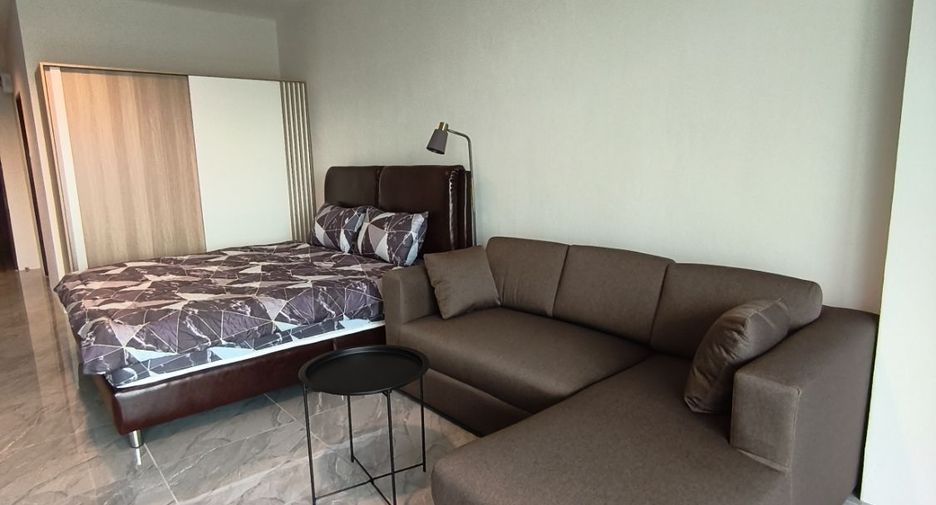 For sale studio condo in Pratumnak, Pattaya