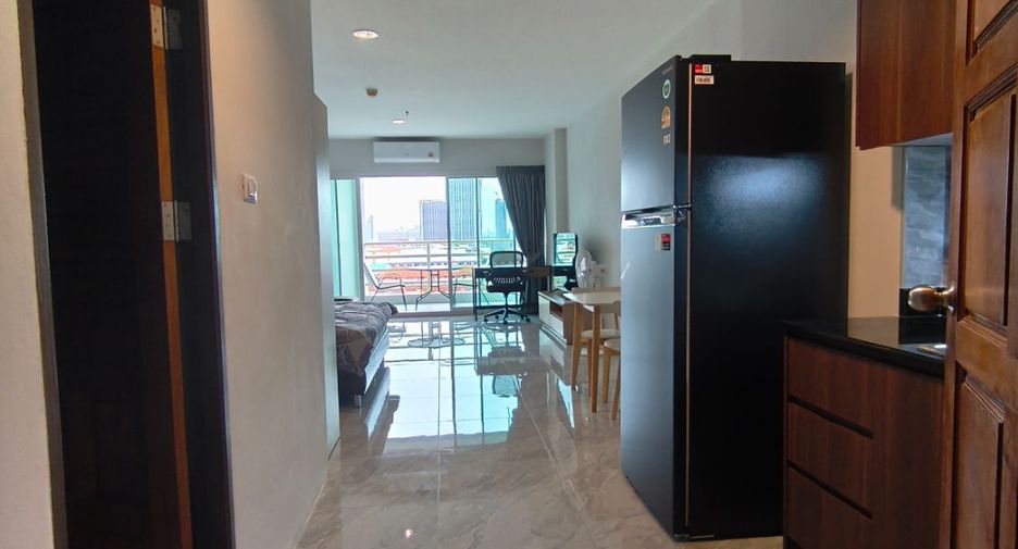 For sale studio condo in Pratumnak, Pattaya